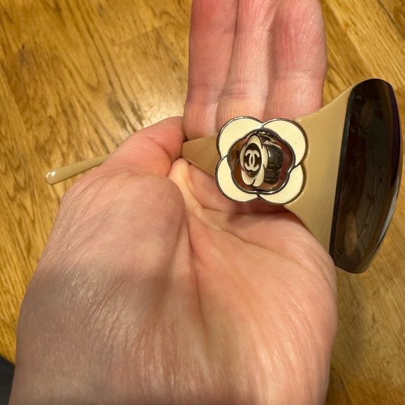 Chanel Camilla Flower Vintage Aviator Hinge Wrap Around Sunglasses Beige - Picture 2 of 10